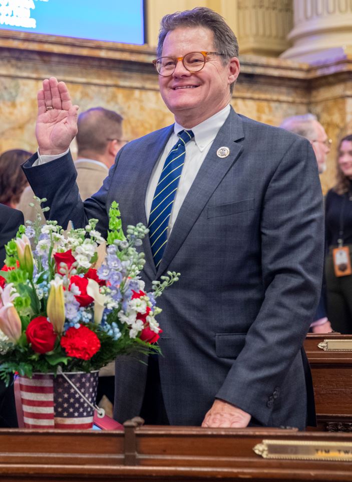 Twardzik Takes Oath of Office for Second Term 